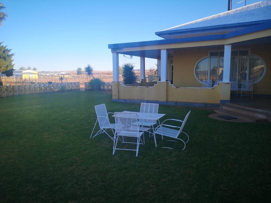 4 Bedroom Property for Sale in Upington Rural Northern Cape